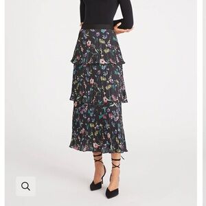 AMUR Tier Skirt
